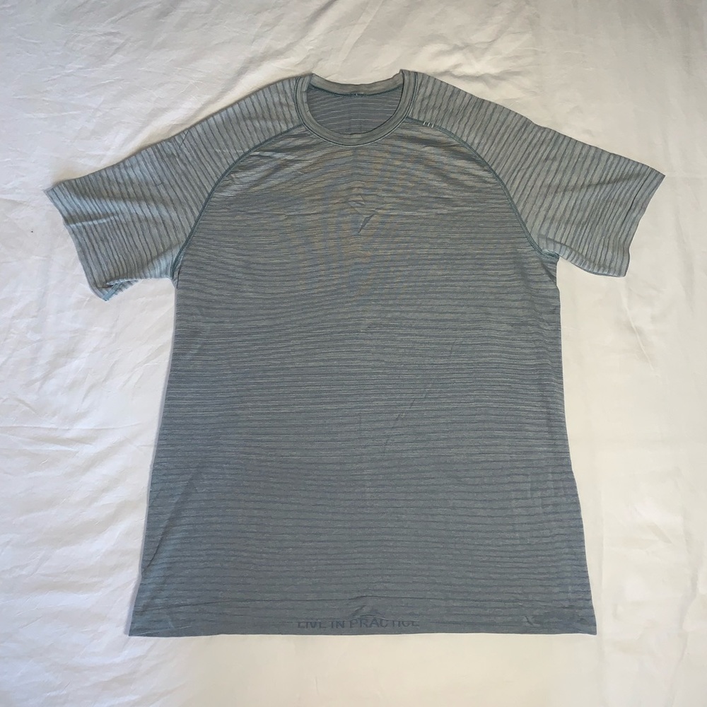 Lululemon Metal Vent Short Sleeve